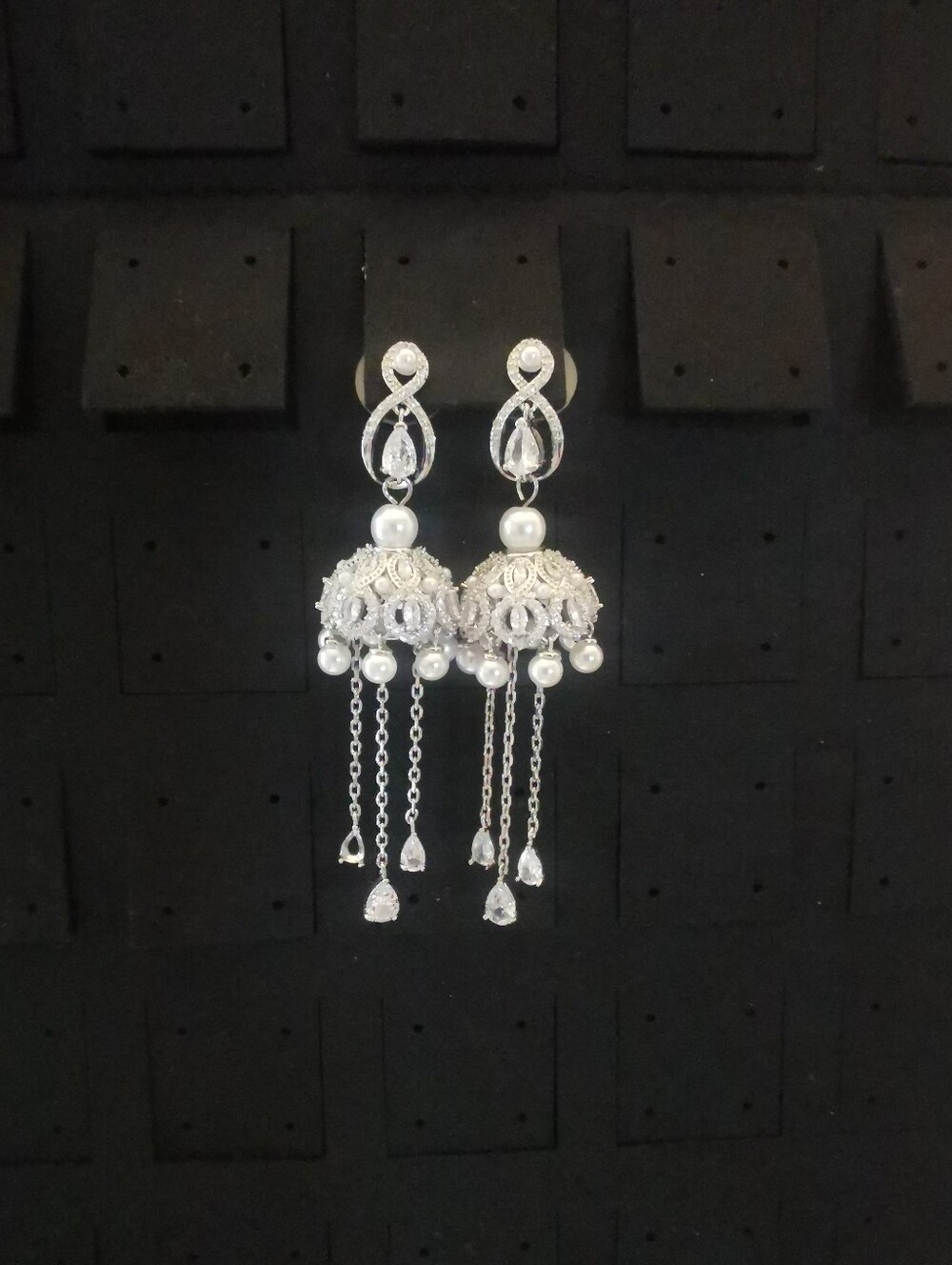 Silver Pearl Dangle Earrings - Elegant Women's Jewelry